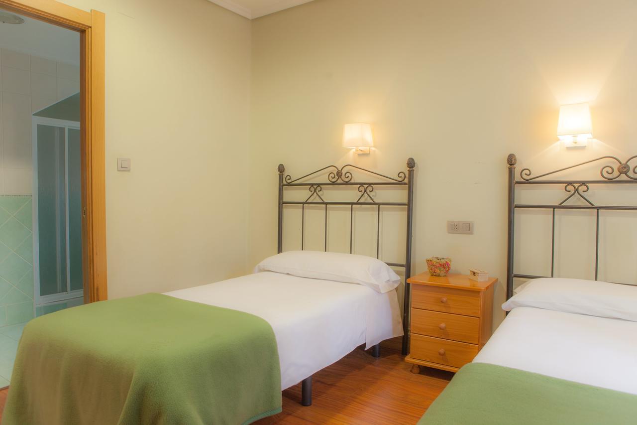 Casa Rural Lagun Etxea Pobes Exteriör bild